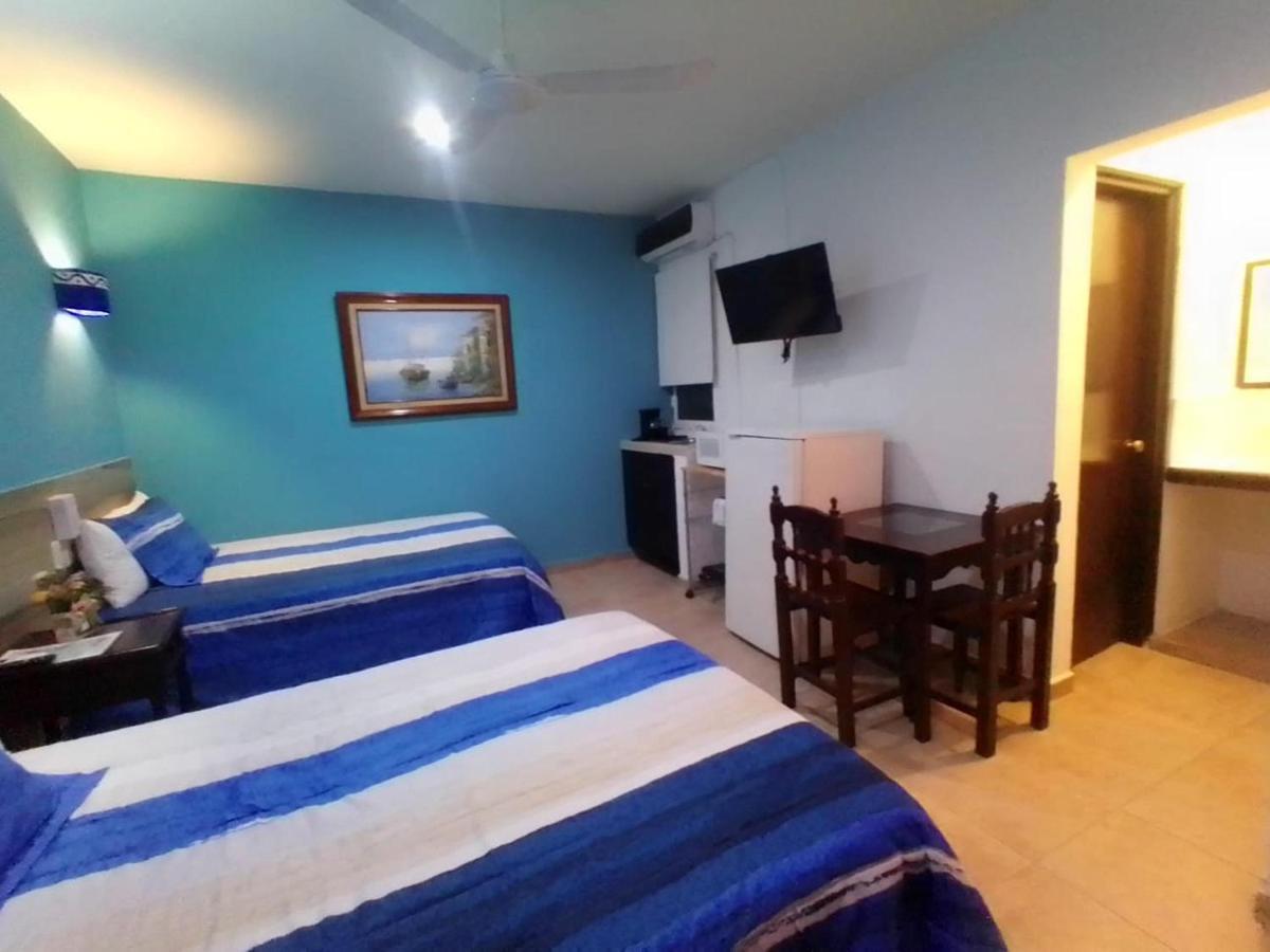 Hotel Acuario Playa Del Carmen Værelse billede